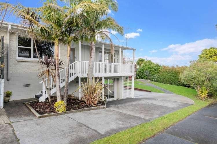 2/2 Pine Terrace Howick_14