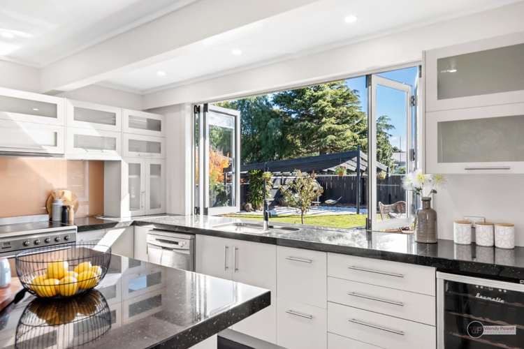  1 Beecham Grove Epuni_2