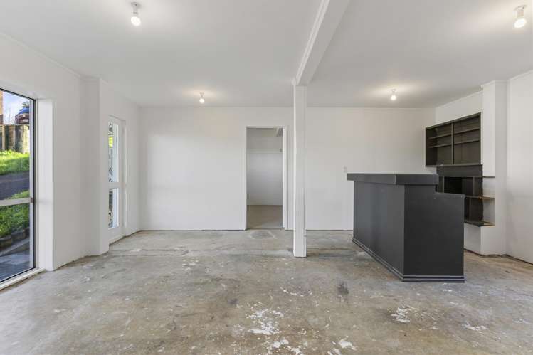 210 Glamorgan Drive Torbay_12