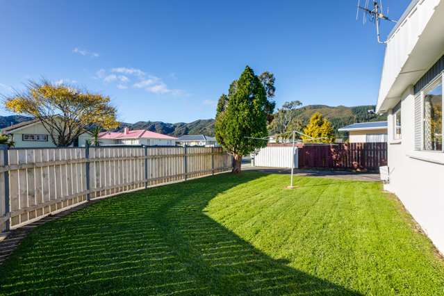 Low Maintenance, Great Location