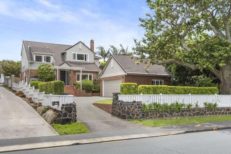 206 Hurstmere Road_0
