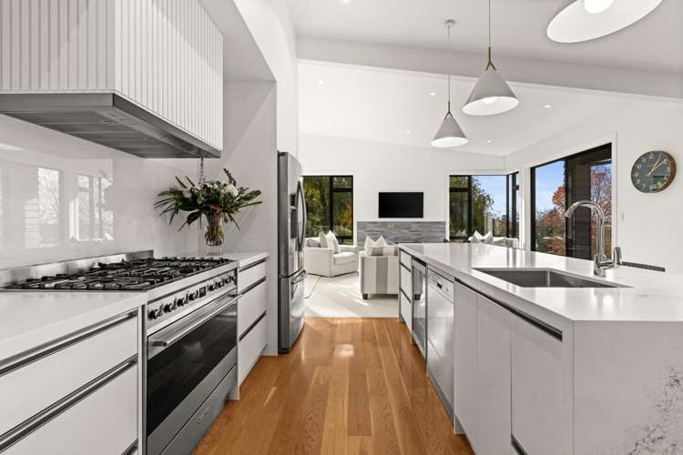22B Churchill Drive Taradale_12