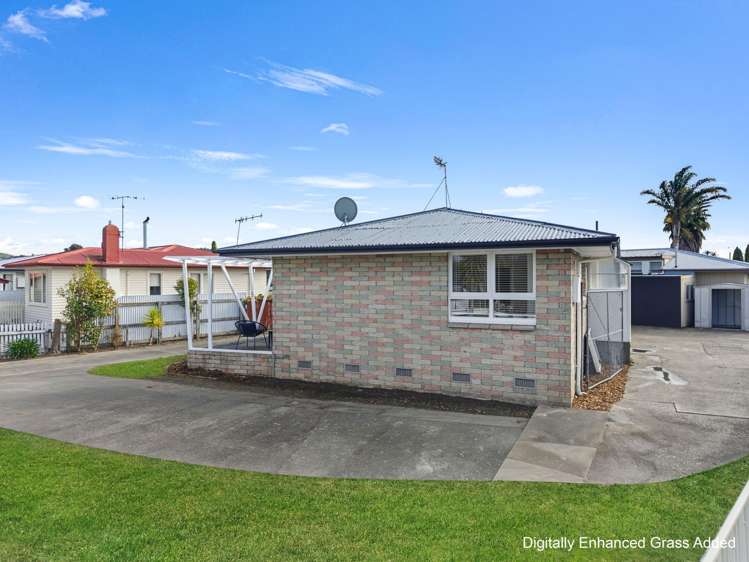 8 Kauri Street Taradale_21