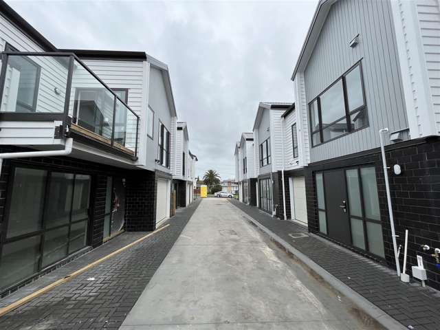 1-9/1-3 Westall Road New Lynn_3