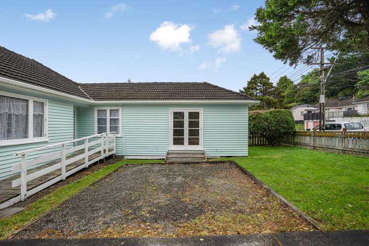 162 Wellington Road Wainuiomata_4