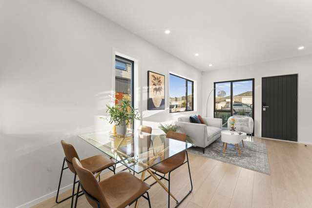 2/10 Johns Creek Crescent Silverdale_3