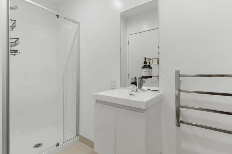 3/15 Chivalry Road Glenfield_11