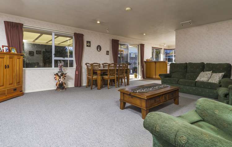 24 Coleridge Place Stoke_13