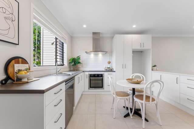 65 Glidepath Road Hobsonville_4