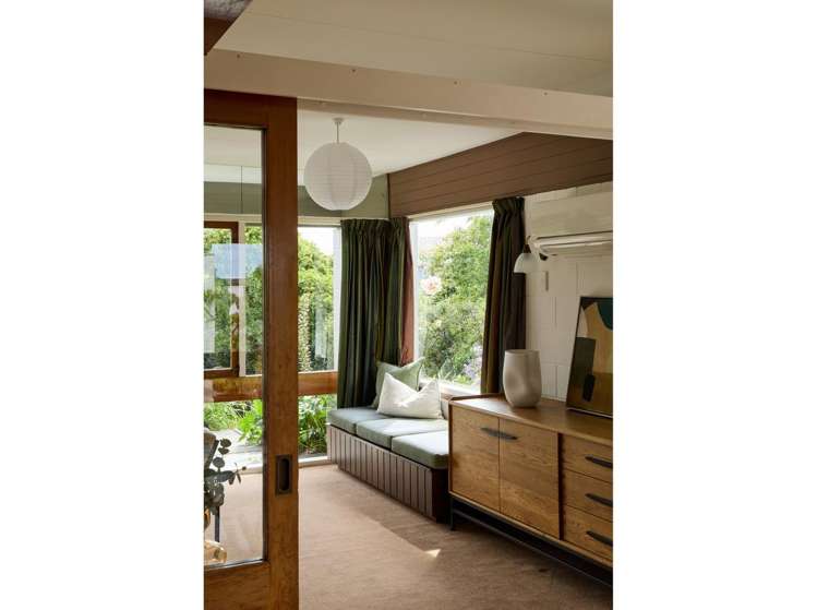 110 Huntsbury Avenue Huntsbury_12