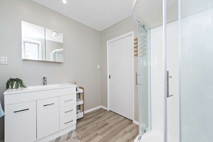 10 Pacific Drive Southbridge_12