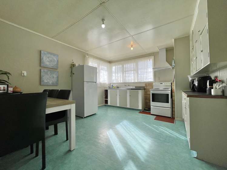 16 Pohutukawa Drive Tokoroa_3