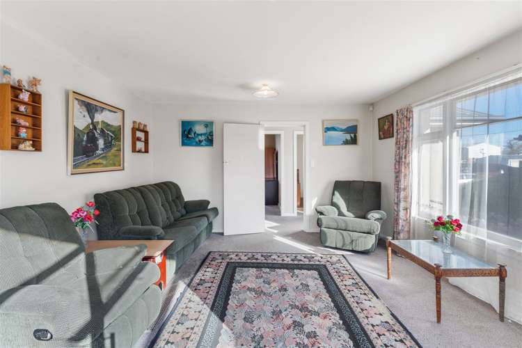 50 Lyndhurst Crescent Aranui_1