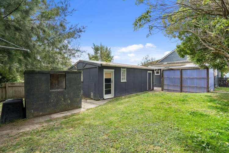 77 Wilkie Crescent Naenae_10