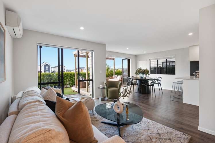 21 Irving Place Hobsonville_0