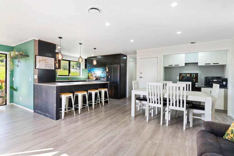 26 Maywood Crescent Glen Eden_3