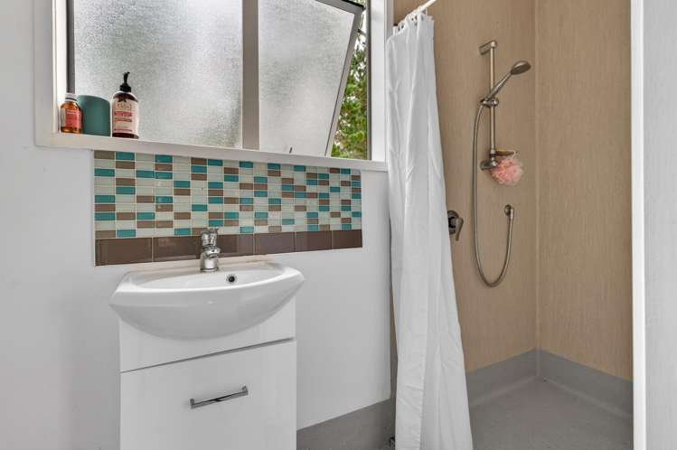 573 Valley Road Kaiwaka_12