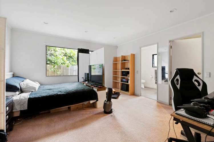 24 Rosemary Avenue Forrest Hill_7