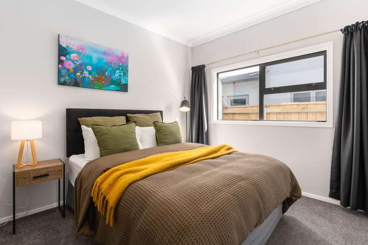 28 Queen Charlotte Drive Aotea_16