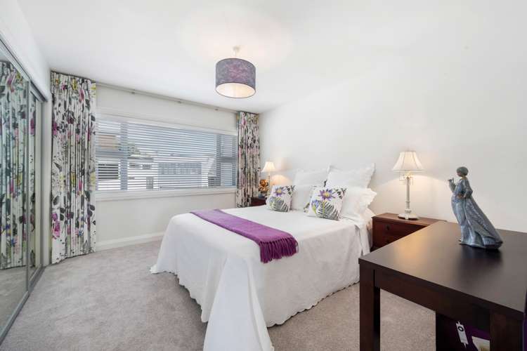 6D Burford Place Mellons Bay_27