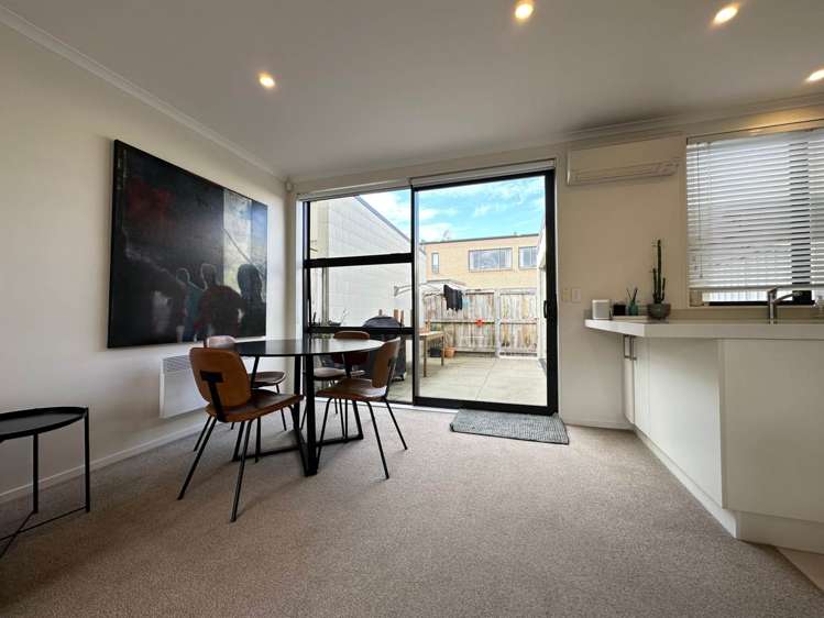 40 Bluegrey Avenue Stonefields_12