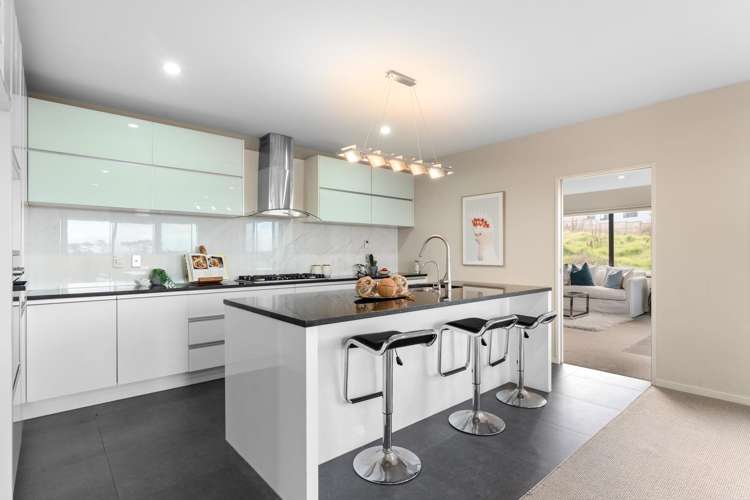 83 Lake Panorama Drive Henderson Valley_5