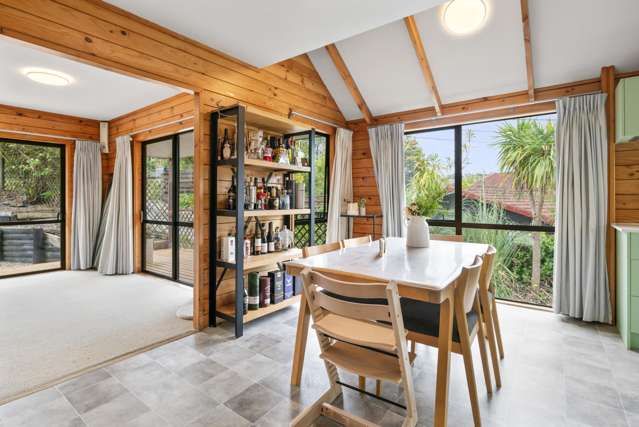 2/2 Rossmore Terrace Murrays Bay_4