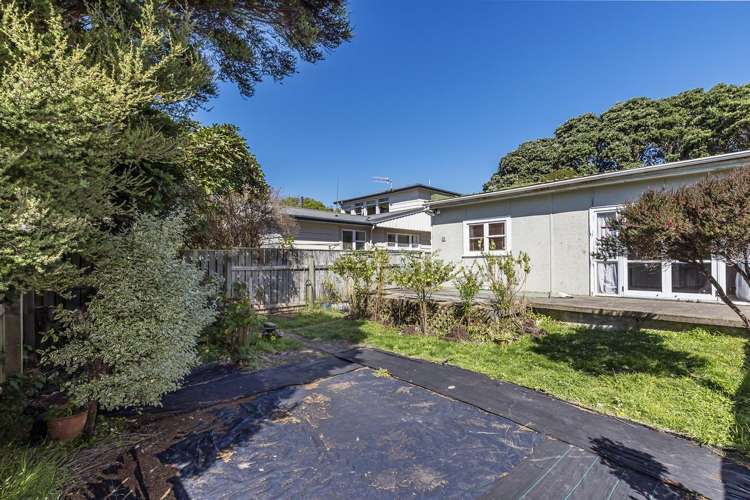 12 & 12A Wairaka Road Pukerua Bay_32