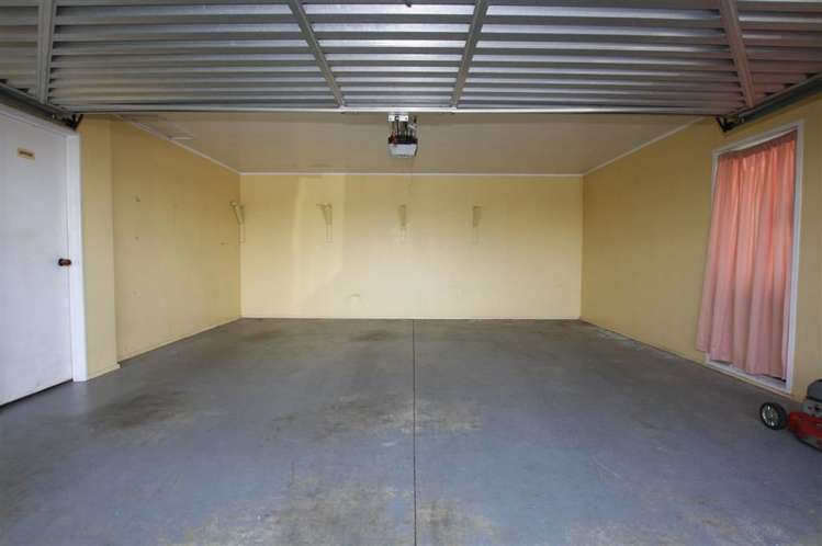 8 Gracechurch Drive Flat Bush_7