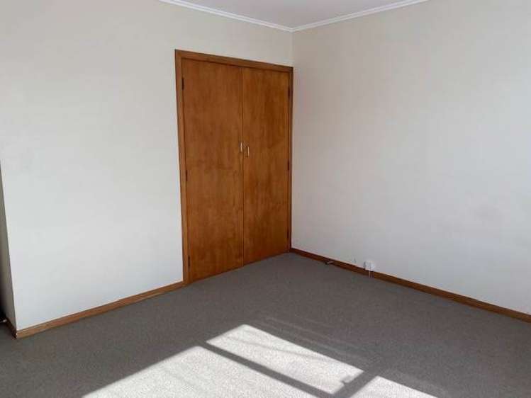 2/10 Olympic Place Papakura_7