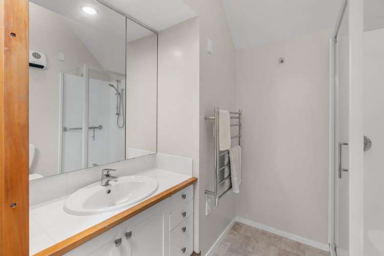 4 Kowhai Grove Akaroa_21