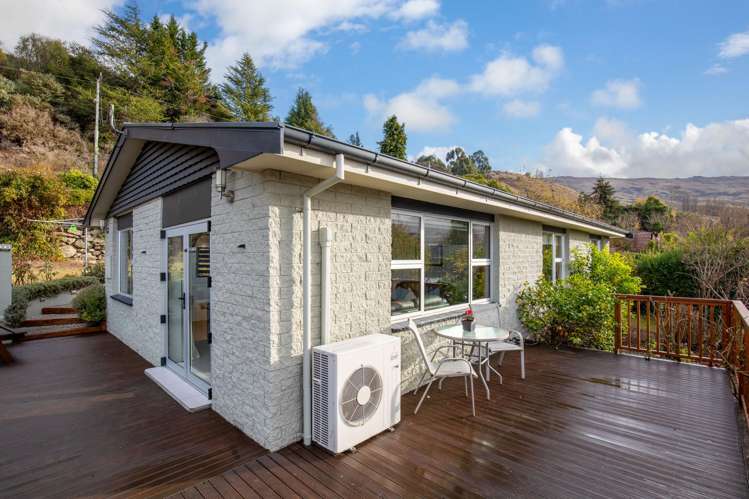 18 Branxholm Street Roxburgh_20