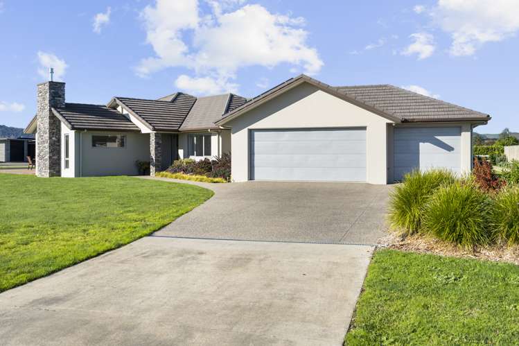 19 Alan Livingston Drive Cambridge_31