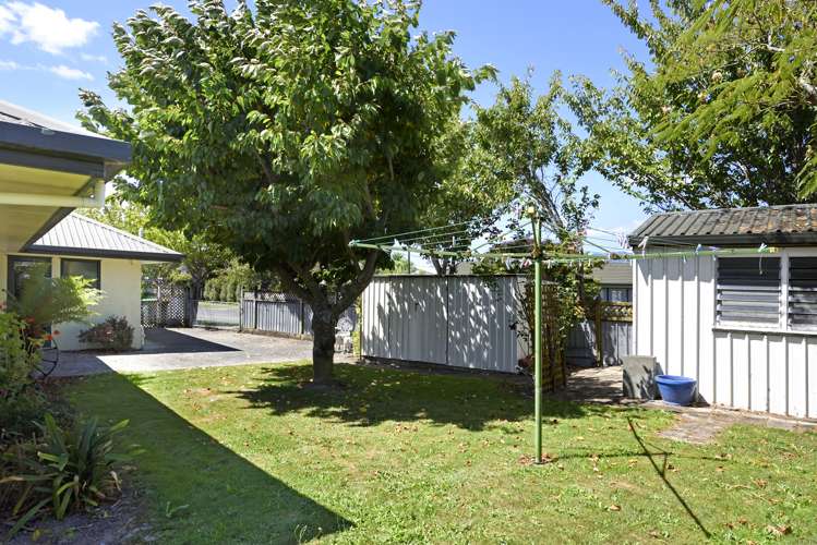 21 Malthouse Crescent Brightwater_16