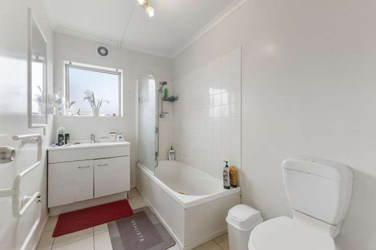 24 Abiru Crescent Favona_8