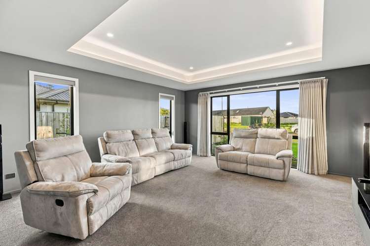 58 Carnaveron Drive Lincoln_12