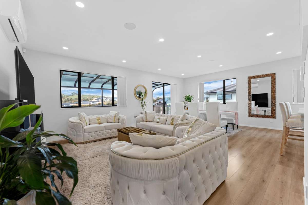 13 PEACOCK PLACE_2