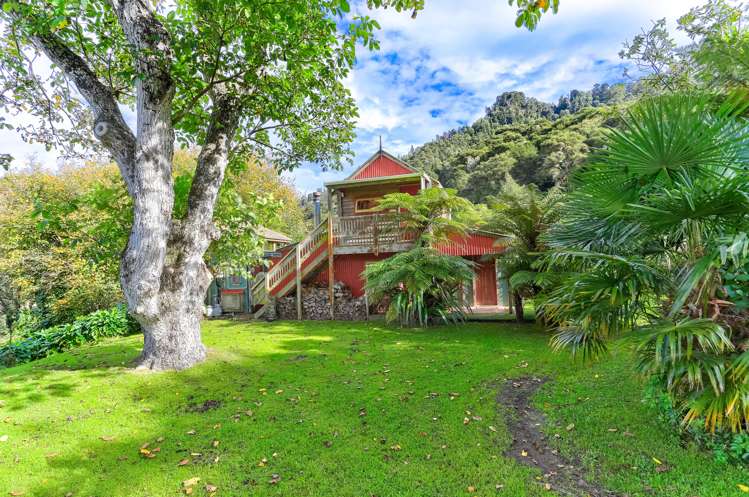 3081 Whanganui River Road Parikino_12