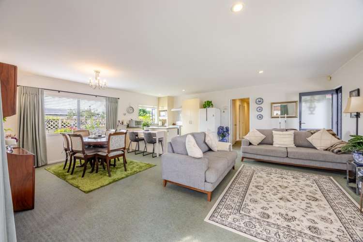 1/305 Park Road South Akina_1