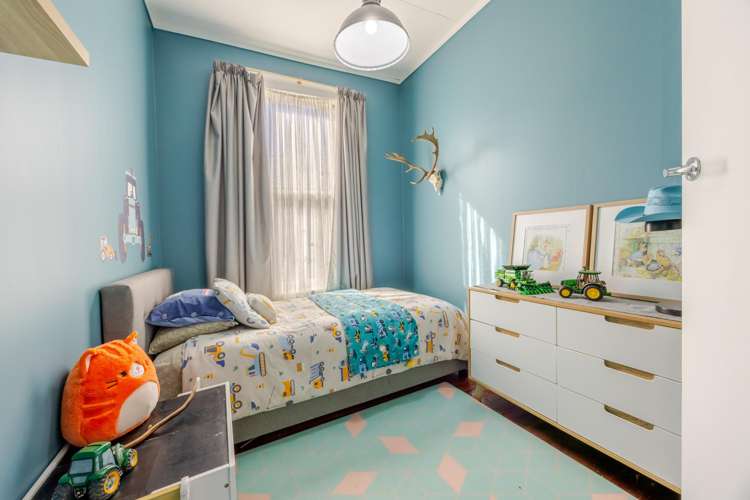 8 Russell Street Otane_11