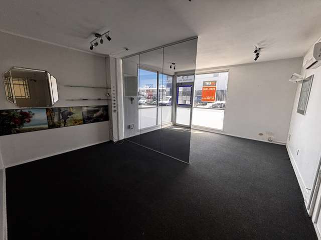 3/3-9 Downer Street Lower Hutt_1