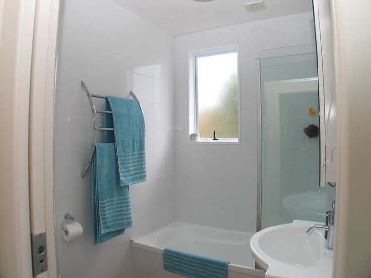 15 Bertram Road Kawakawa Bay_9