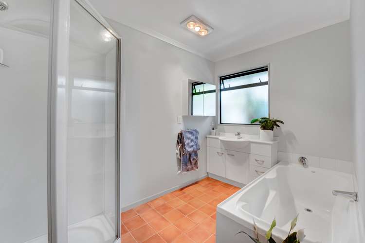 9 Ashdonleigh Grove Stoke_12