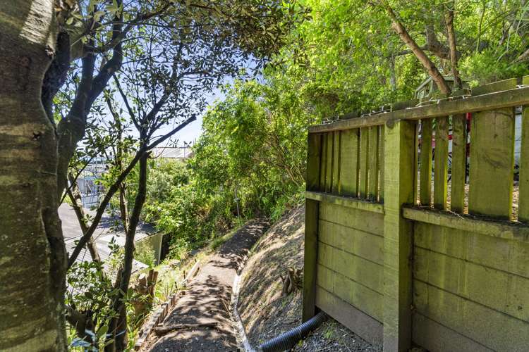 74 Mana Esplanade Paremata_23