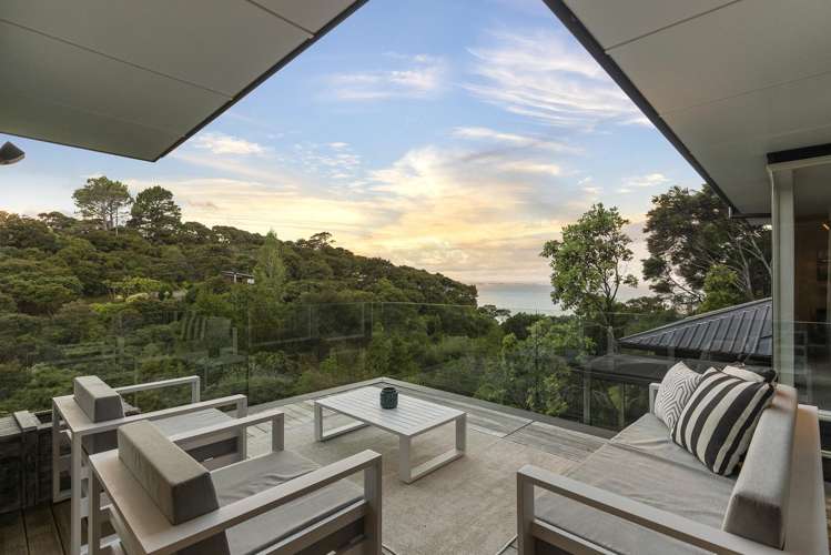 9 Herrings Cove Place Titirangi_5