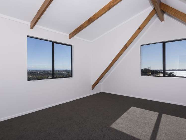 6 Philomel Crest Welcome Bay_19