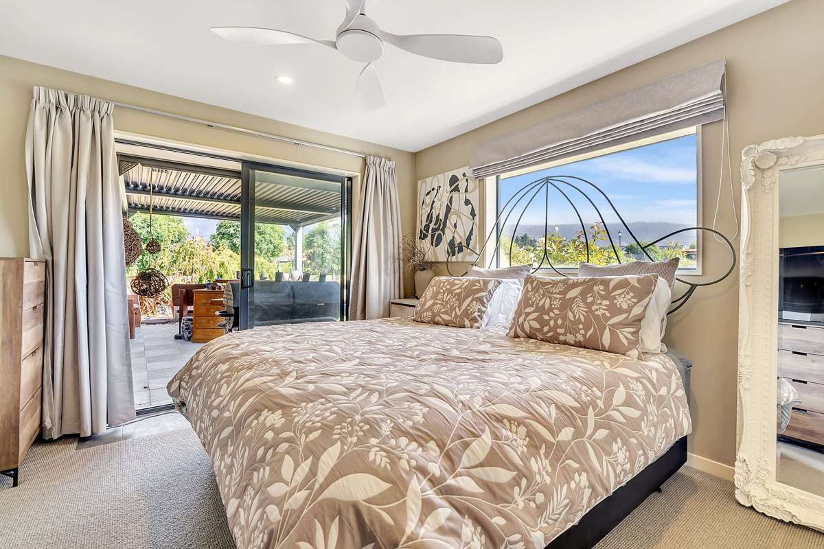 10 Ethereal Crescent_4