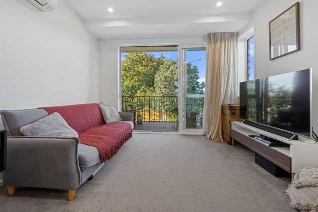 104/1B Soljak Place Mt Albert_4