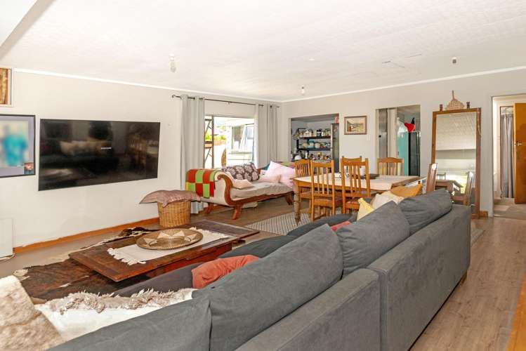 4 Hinekura Road Tolaga Bay_5