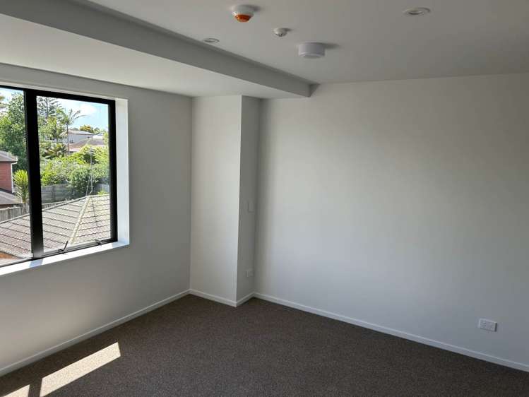 5/12 Treasure Lane Te Atatu South_11